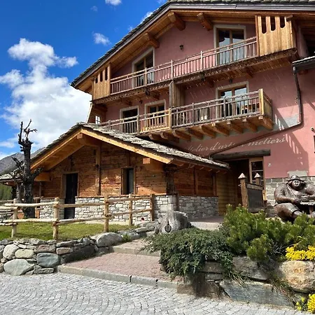 Le Dell'hostellerie Cogne